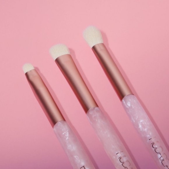 Huda Beauty - Rose Quartz Brush Set - Picture 2 of 6